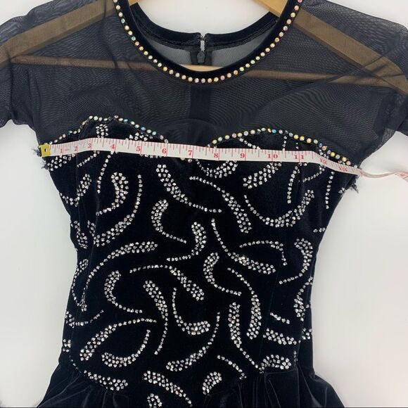 Ice Figure Skating Dress Girls Long Sleeved Black Gymnastics Dress - Picture 14 of 15